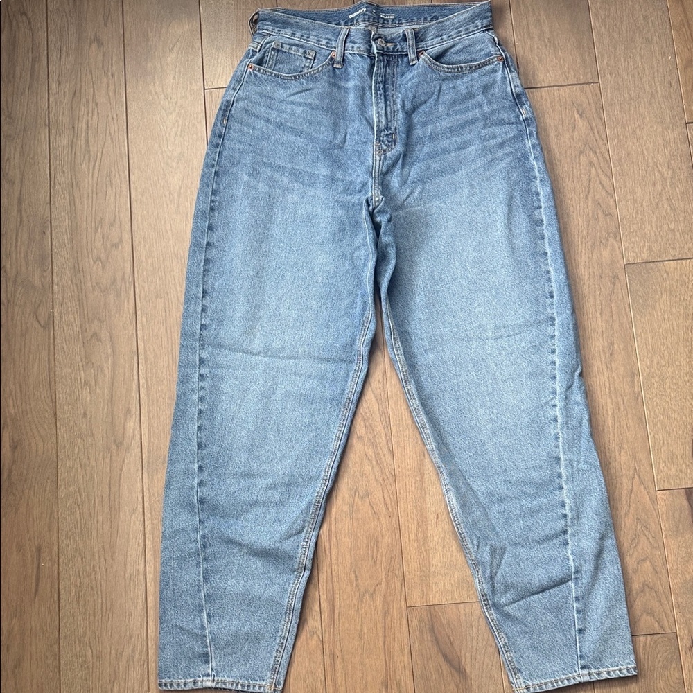 Old Navy High Rise Light Blue Balloon Jeans